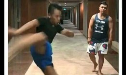 抖音爆料肌肉男博主视频,震撼展示肌肉线条与力量之美