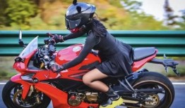 吃瓜骑摩托的网红在医院,吃瓜骑摩托网红医院奇遇记