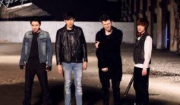 决对争锋 在线观看,在线观看，揭秘巅峰对决的激情瞬间