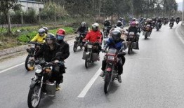 吃瓜骑摩托的网红在医院,吃瓜骑摩托网红医院奇遇记