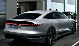 奥迪a6纯电爆料视频,续航升级，豪华新篇章