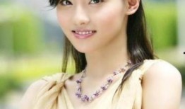 张嘉倪以前爆料的视频是什么,勇敢面对挑战，绽放光芒